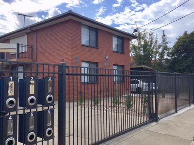 2 / 24 Salisbury Street, Werribee