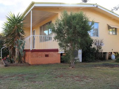 18 Earl Street, Kingaroy