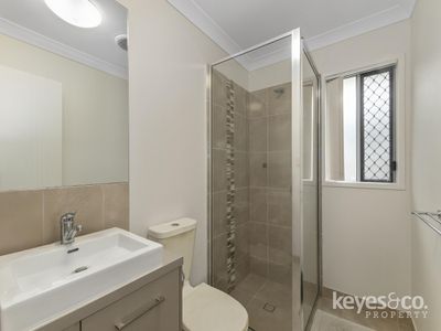 8 Savannah Chase, Burdell