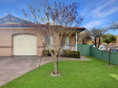 17A Johnson St, Forbes