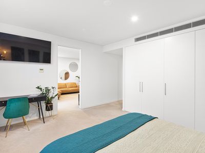 607 / 2 Moreau Parade, East Perth