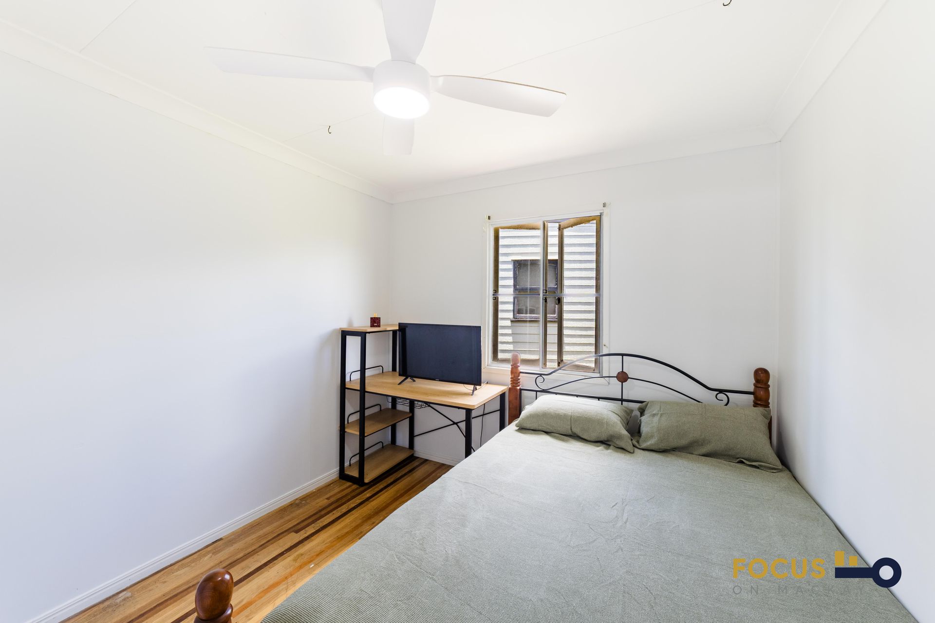 8 Eagle Street, Slade Point