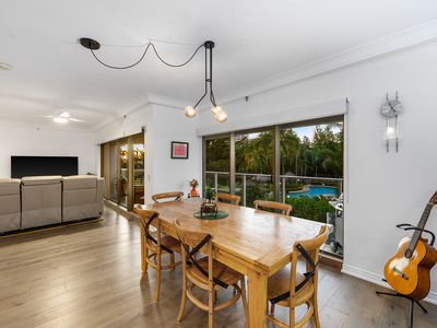5 / 2 Admiralty Drive, Paradise Waters