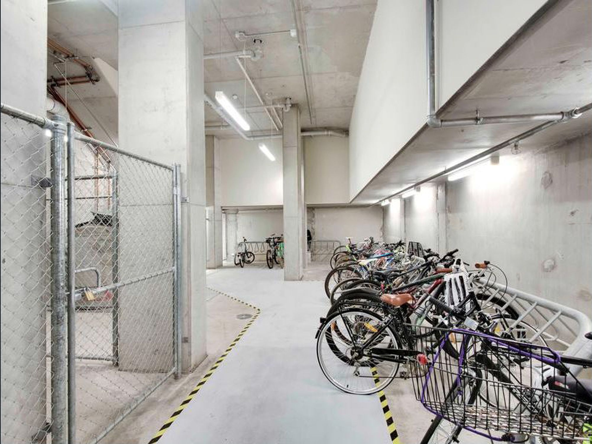 1004 / 15 Synagogue Place, Adelaide