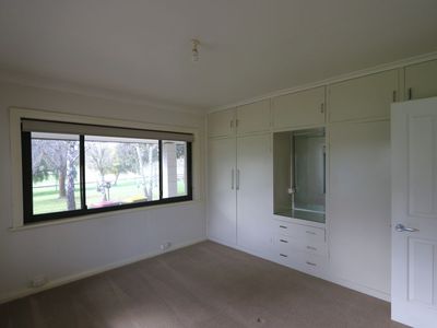 5846 Glenelg Highway, Worrolong