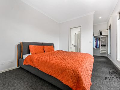 61 Strathlea Drive, Cranbourne West