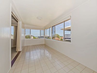 134 Coreen St, Wynnum