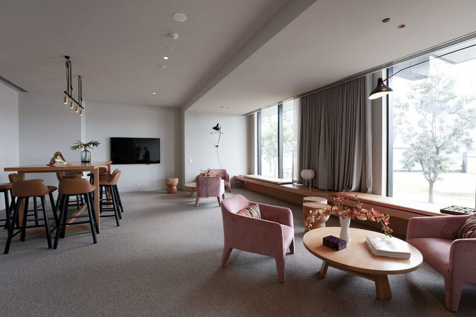 810 / 915 Collins Street, Docklands