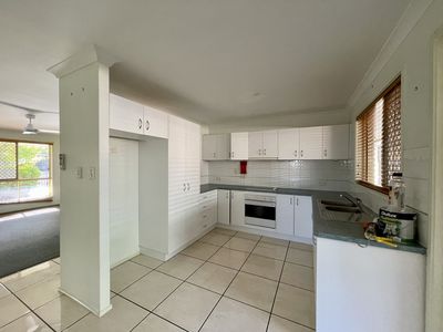 1 Twolyn Street, Urangan
