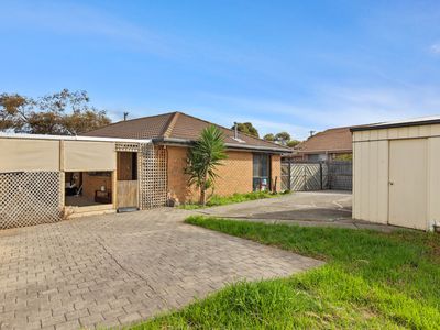 61 Bartlett Crescent, Hoppers Crossing