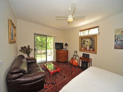 4 Fryers Road, Chewton