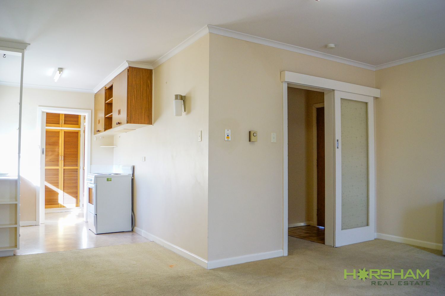 3 / 7 Roberts Avenue, Horsham