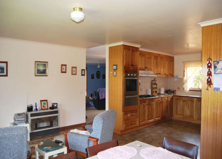 9-11 Nolan Street, Narrawong