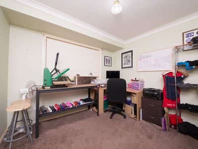 6 Renshaw Drive, Dubbo