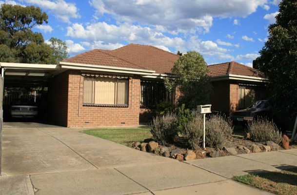 37 Langdon Crescent, Craigieburn
