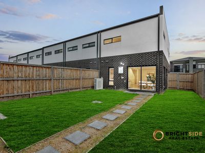 12 Bronze Leaf Walk, Narre Warren South