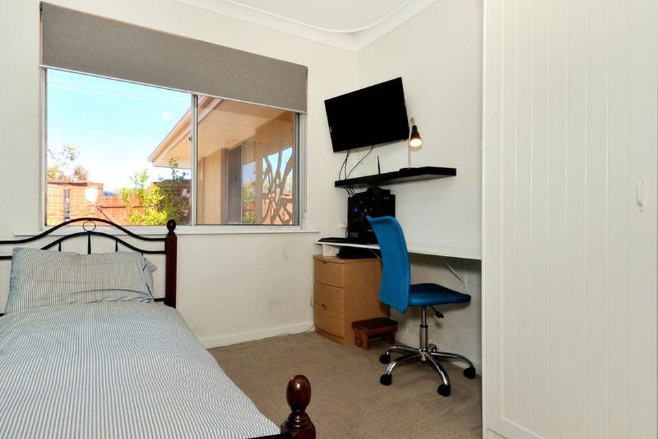 34 Hawker Street , Safety Bay
