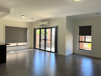 1 / 159 Botanica Springs Boulevard, Brookfield