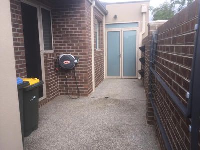 2 / 10 August Street, Werribee
