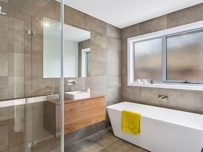 Unit 1 / 36 Wallcrest Road, Berriedale