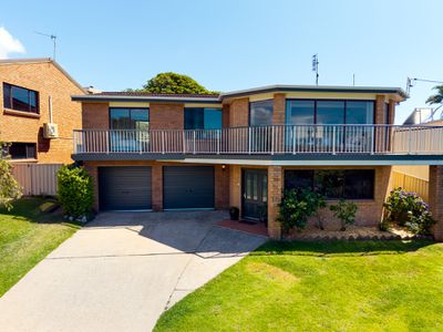 18 Sunnyside Crescent, Kianga