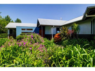 254 Western Avenue, Montville