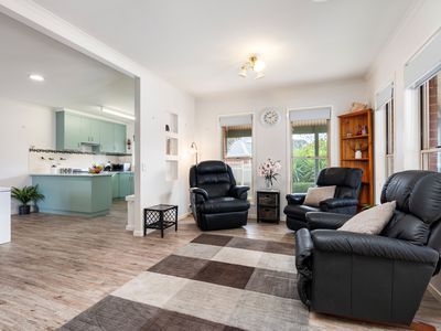 2 Indigo Close, West Wodonga
