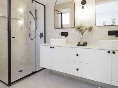 15 Pursuit Street, Mambourin