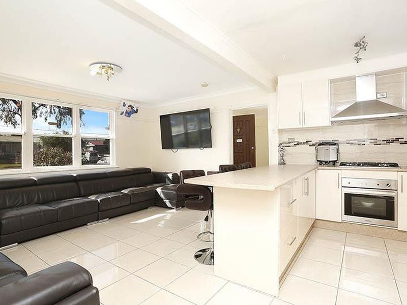 24 Strickland Cres, Ashcroft