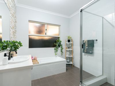 6 Mildura Way, Harrisdale