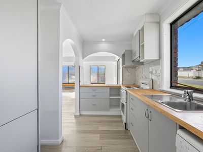 9 / 11 Toongabbie Street, Midway Point