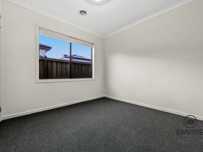 4 Pablo Drive, Clyde North