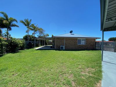8 Marloo Court, Urangan