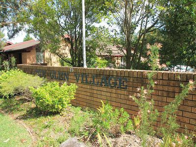 20 / 25 The glen Road, Bardwell Valley