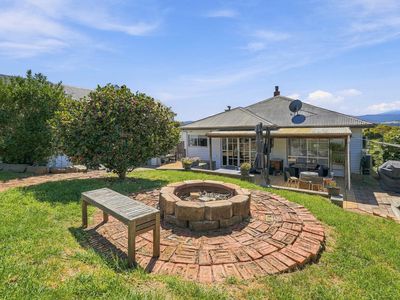 12 Strahan Road, Newstead