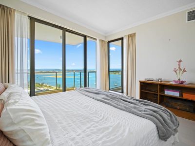 2502 / 50 MARINE PARADE, Southport