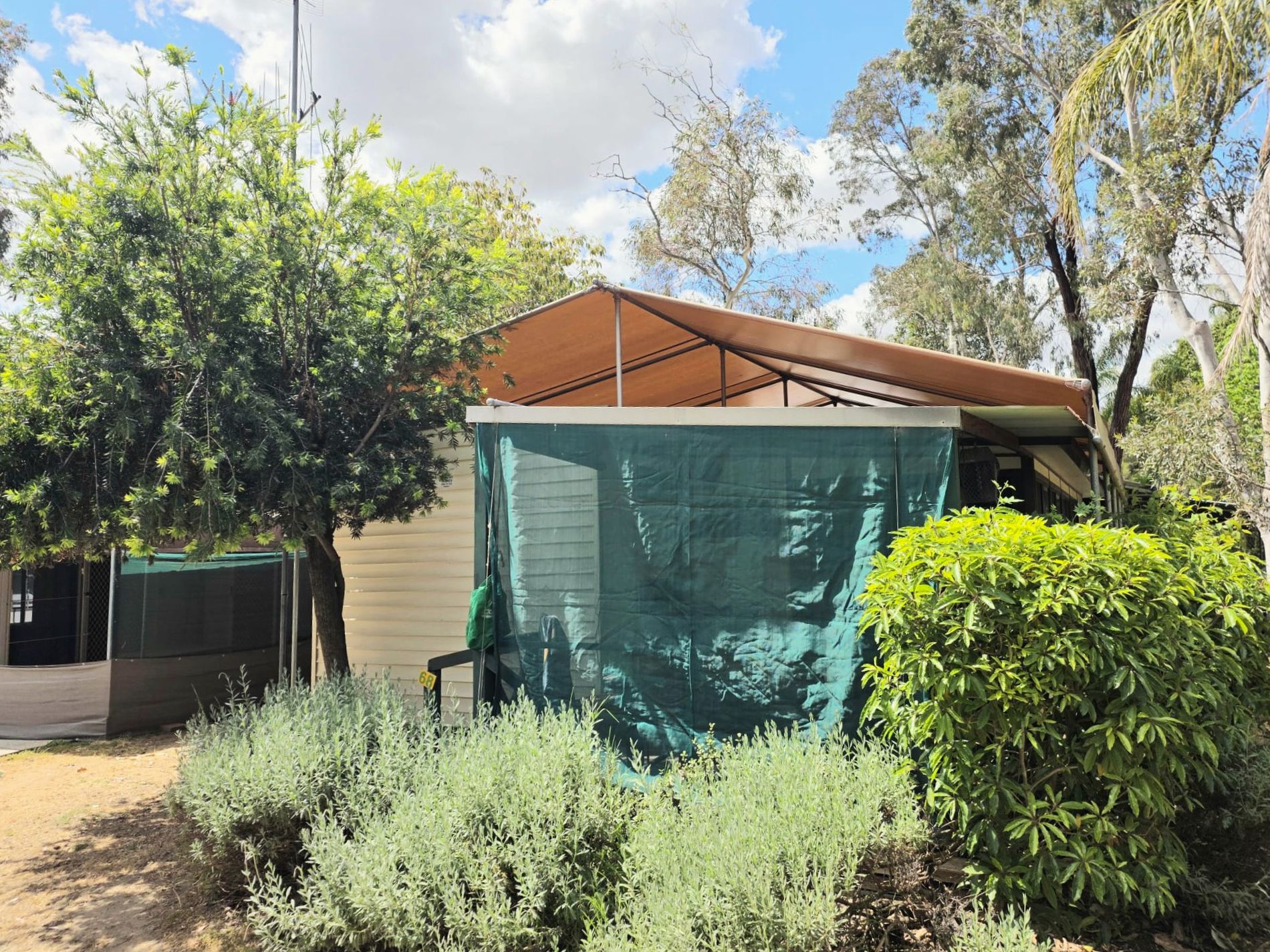 Cabin 68 Murray Riverside Village, Quicks Road, Tocumwal