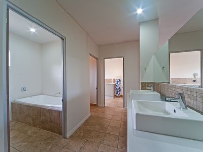 78 Galbraith Park Dr, Cannon Valley