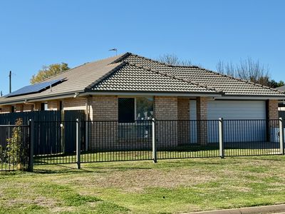 15 Murray Street, Oakey