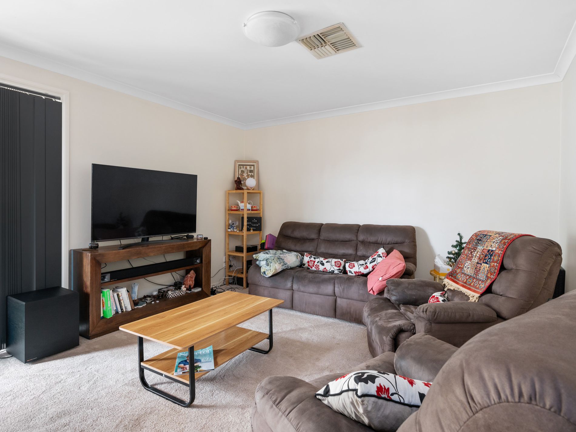 6 / 10 Great Eastern Highway, Somerville