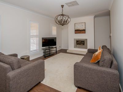 6 Wise Close, Dubbo