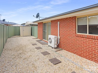 3 / 4 Remlaw Road, Horsham