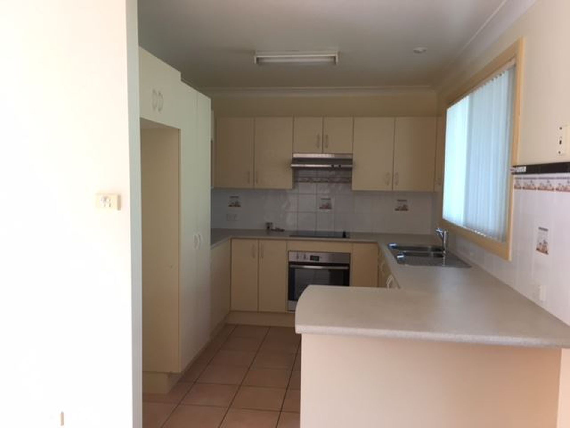 2 / 61 Leo Drive, Narrawallee