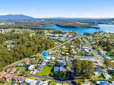 16 Collins Crescent, Narooma