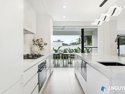 8 Lister Avenue, Cabramatta West