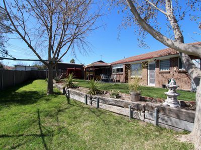 4 Crawford Crescent, Windradyne