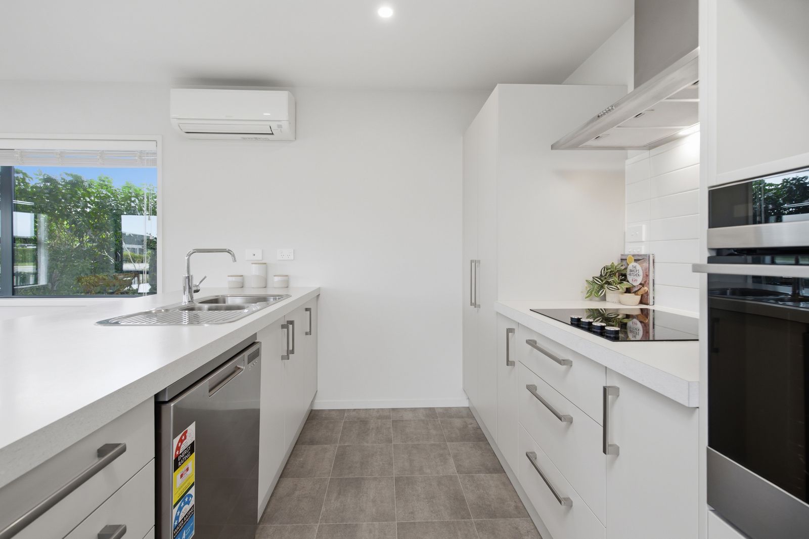 2 Wallingford Crescent