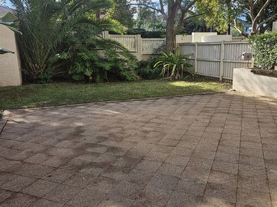 1 / 2A Walton Crescent, Abbotsford