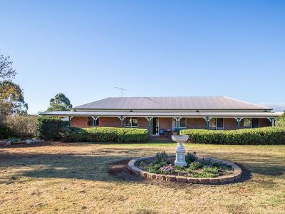 8 Macaulay Drive, Kingaroy