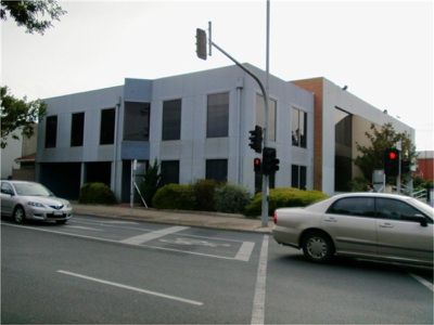 104 paisley street, Footscray